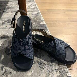 Coach sandals size 9B Fraser Chambray midnight blue $198 retail